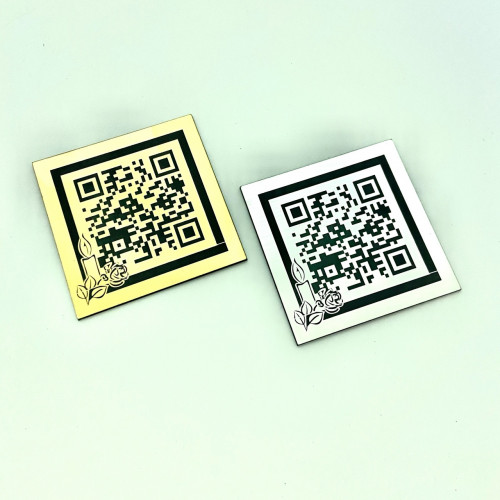 Бессмертная память: Табличка с изменяемым QR-кодом для памятника